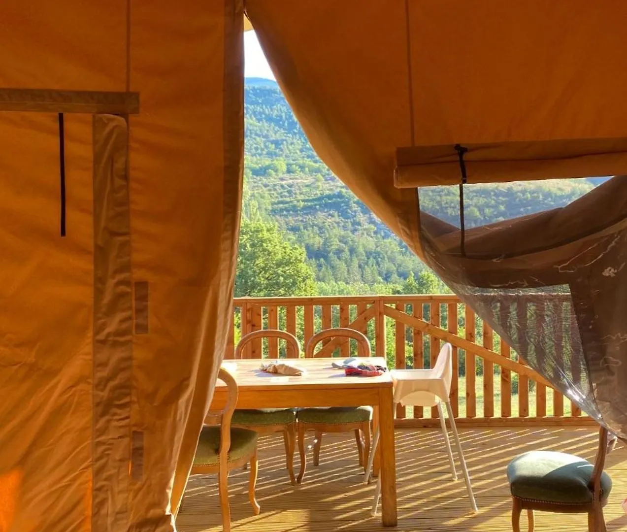 La Ferme De Clareau- Glamp'In Lodge Nature -Tentes Safari- Chambres D'Hotes Sous La Toile La Motte-Chalancon 0*,  France